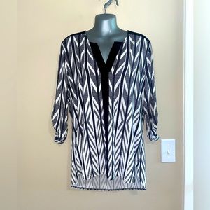Calvin Klein Black and White Blouse / Tunic Top for Office / Career, size Medium